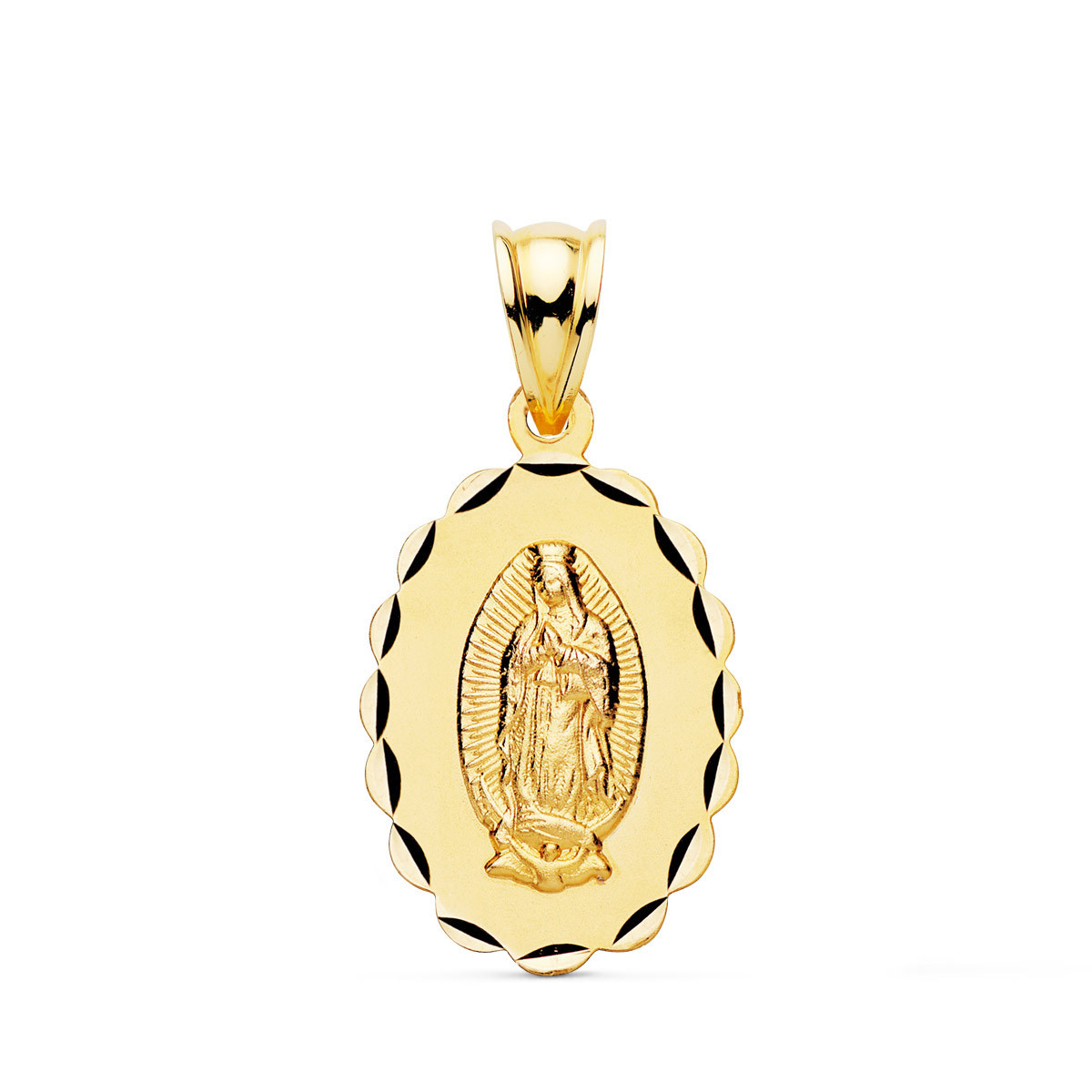 18K Medalla Virgen De Guadalupe Talla Clasica Oval 21X15 Mm